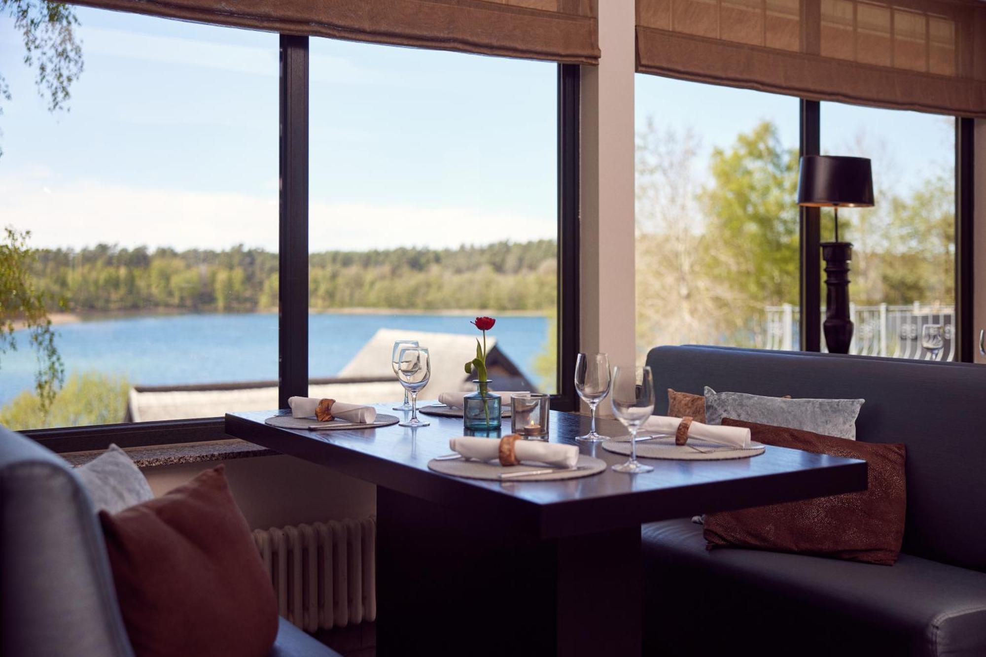 Van Der Valk Naturresort Drewitz Nossentiner Huette Eksteriør bilde