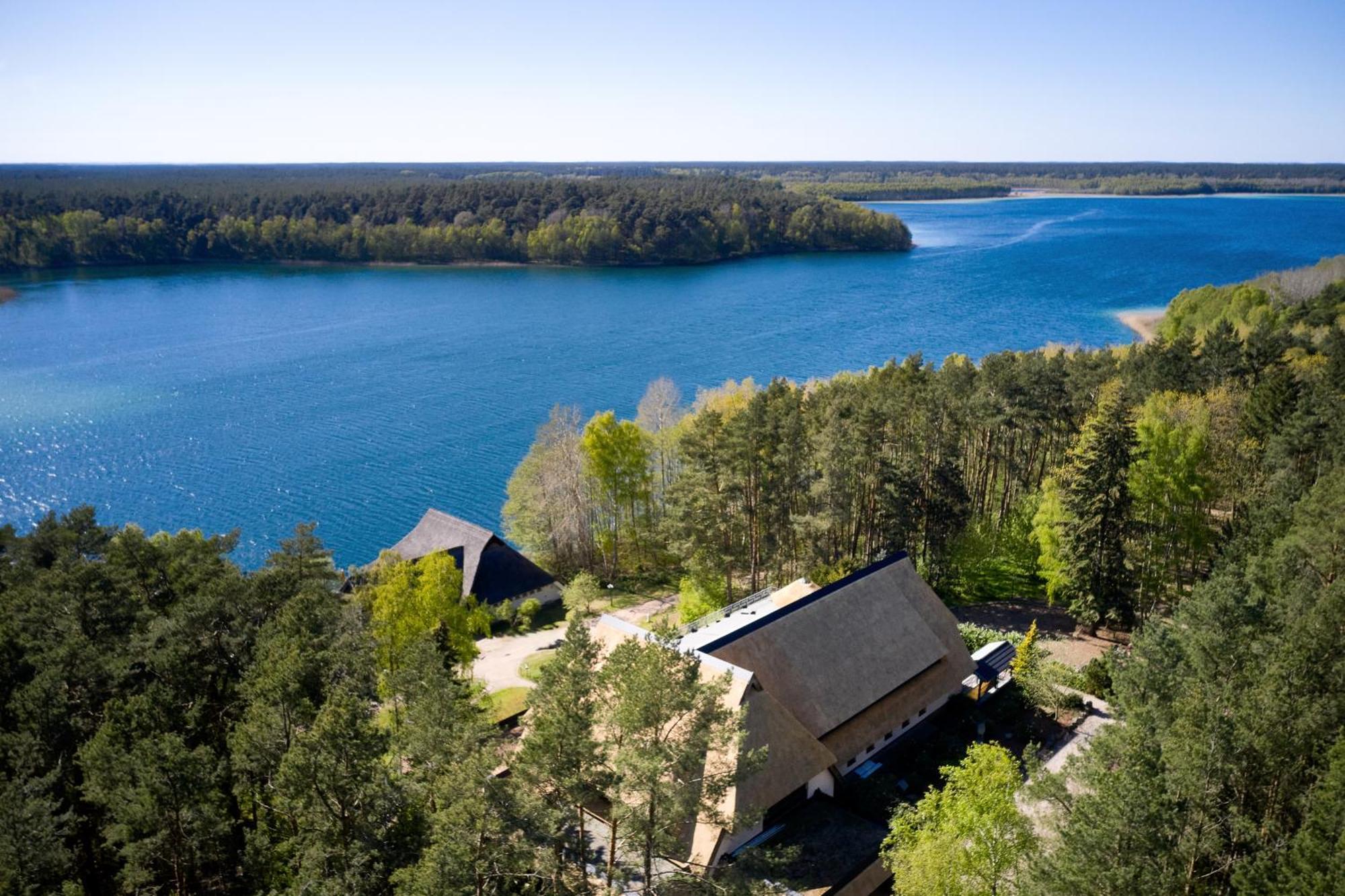 Van Der Valk Naturresort Drewitz Nossentiner Huette Eksteriør bilde